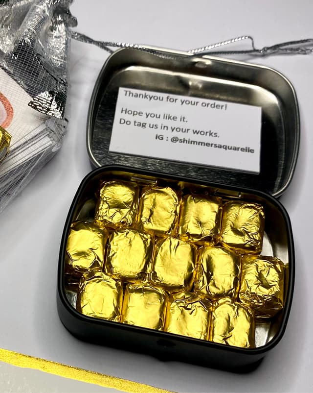 Mystery Mini Pans Gift Set